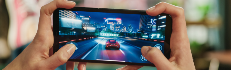 The Impact of Software Updates on the Performance of Applications and Games